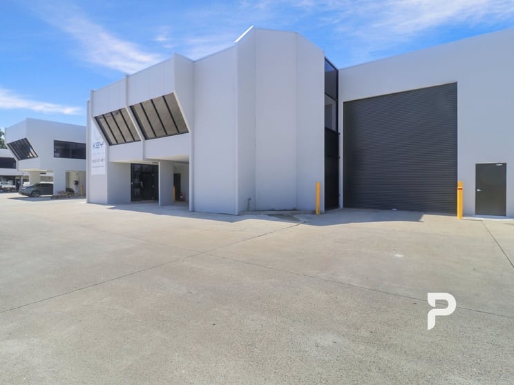 Click to view all images 5/8 Cooper Street Smithfield NSW 2164 - Image 2