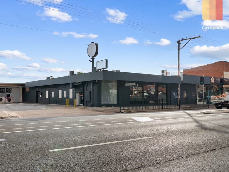 Click to view all images 32 Tapleys Hill Road Royal Park SA 5014 - Image 1