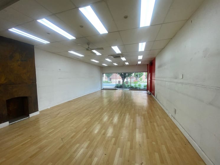 266 Peats Ferry Rd Hornsby NSW 2077 - Image 2