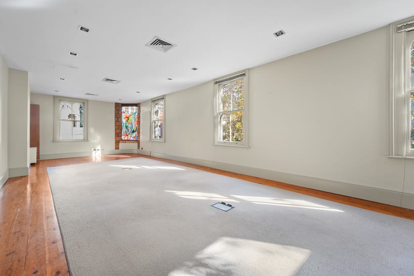 Click to view all images 108 Cathedral St Woolloomooloo NSW 2011 - Image 2