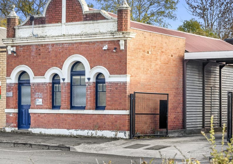 Click to view all images 2 Jennings Street Street Kyneton VIC 3444 - Image 1