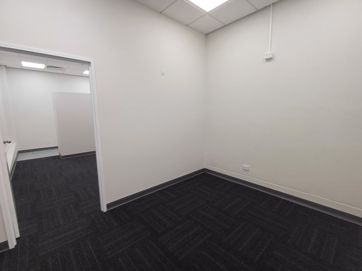 Suite 5/13 Cavenagh Street Darwin City NT 0800 - Image 2