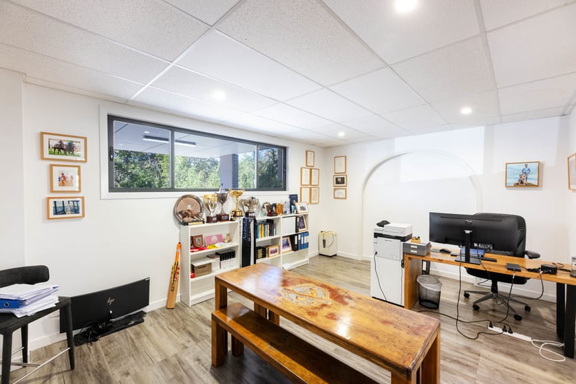 Click to view all images 1B/34 Tallebudgera Creek Road Burleigh Heads QLD 4220 - Image 3