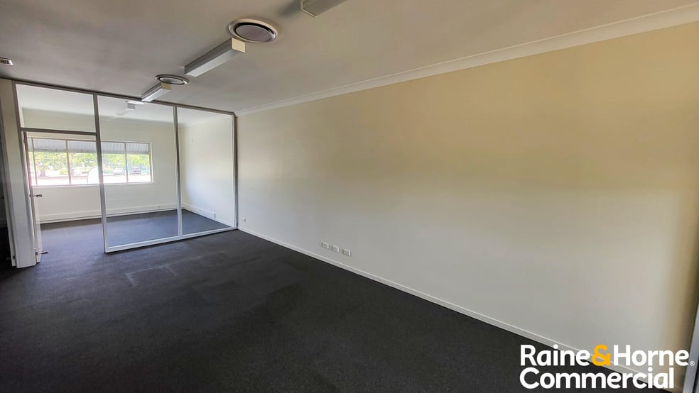 Click to view all images 6/727 Albany Creek Road Albany Creek QLD 4035 - Image 3