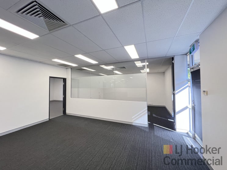 Click to view all images 3/1 Pioneer Avenue Tuggerah NSW 2259 - Image 3