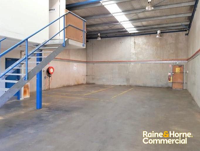 Click to view all images 10/29 Helles Avenue Moorebank NSW 2170 - Image 2