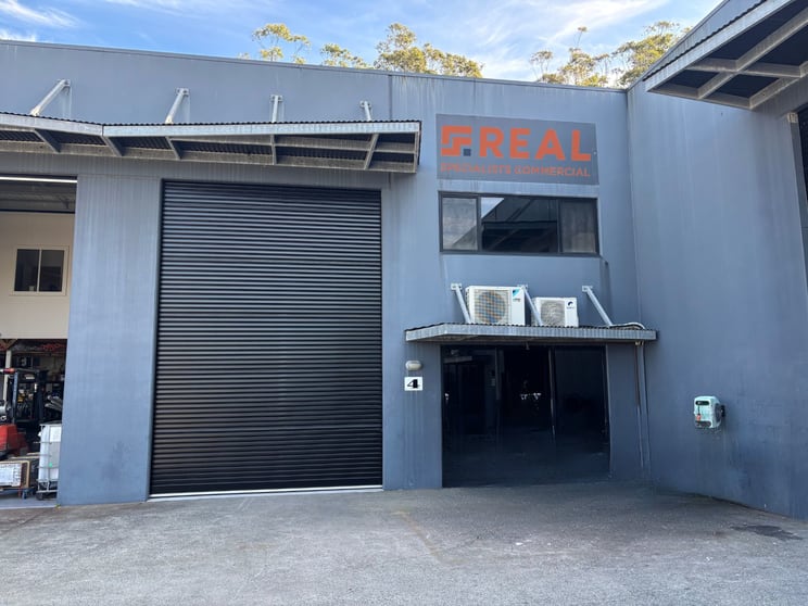 Click to view all images 4/18 Industry Drive Tweed Heads South NSW 2486 - Image 3