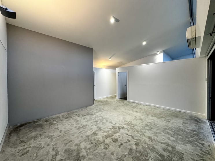 Click to view all images 2/22 Bent Street Wingham NSW 2429 - Image 2