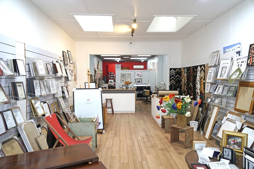 Click to view all images 35 Commercial Street Korumburra VIC 3950 - Image 2