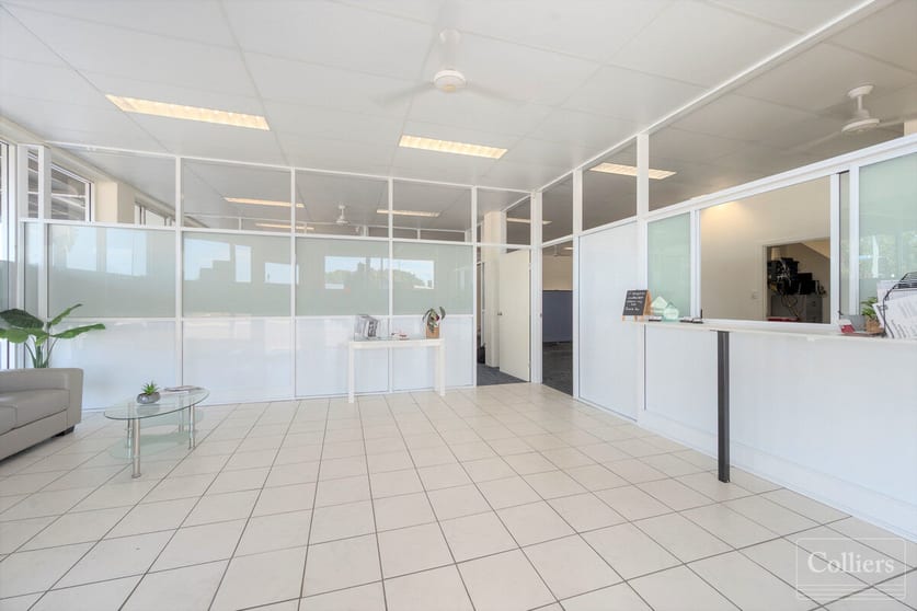 Click to view all images 2/1-9 Ingham Road West End QLD 4810 - Image 3