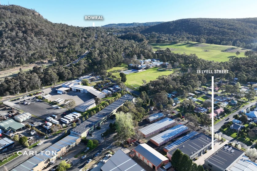 Click to view all images 8/13 Lyell Street Mittagong NSW 2575 - Image 2