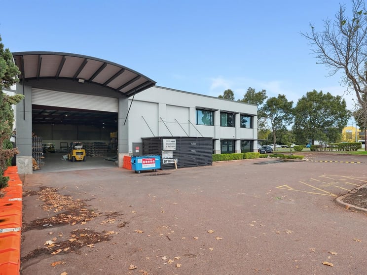 Click to view all images 477 Orrong Rd Welshpool WA 6106 - Image 1