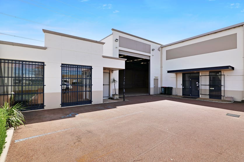 Click to view all images 4/79 Catalano Circuit Canning Vale WA 6155 - Image 1