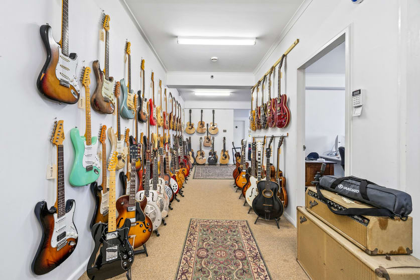 Click to view all images 3/543 Pittwater Road Brookvale NSW 2100 - Image 3