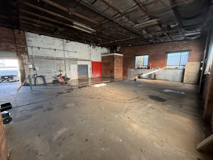 Click to view all images 5/3 Pirie Street Fyshwick ACT 2609 - Image 2