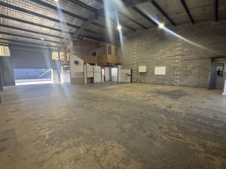 Click to view all images Unit 4/58 Sheppard Street Hume ACT 2620 - Image 3