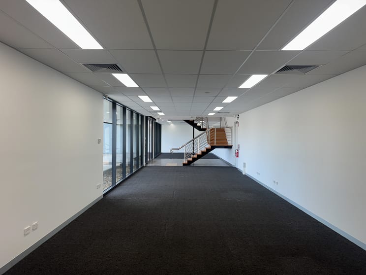Click to view all images Office/3/207 Greens Road Dandenong VIC 3175 - Image 3