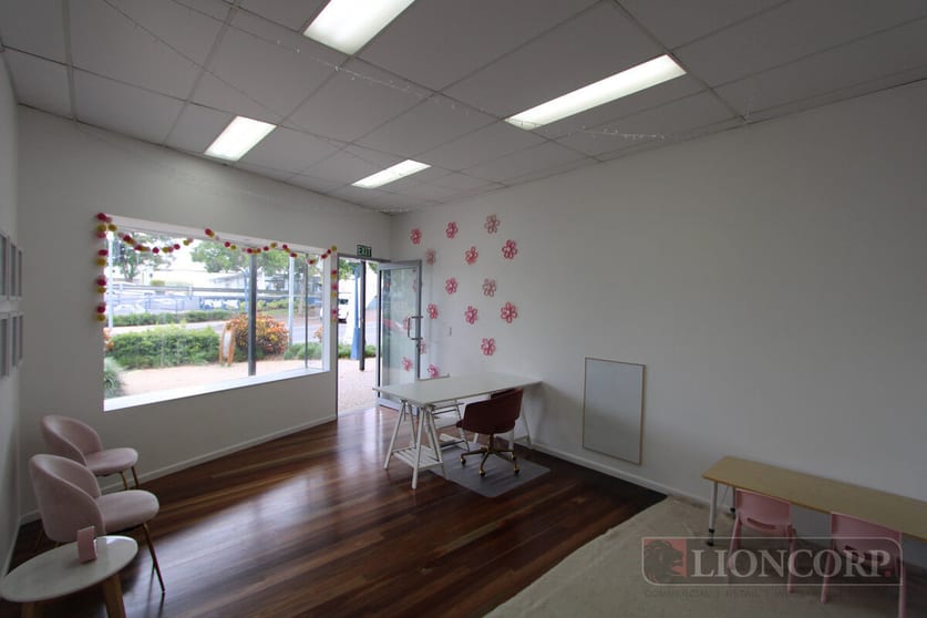 Click to view all images Carina QLD 4152 - Image 3