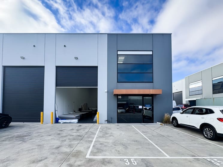 Click to view all images 35 Insight Circuit Carrum Downs VIC 3201 - Image 1
