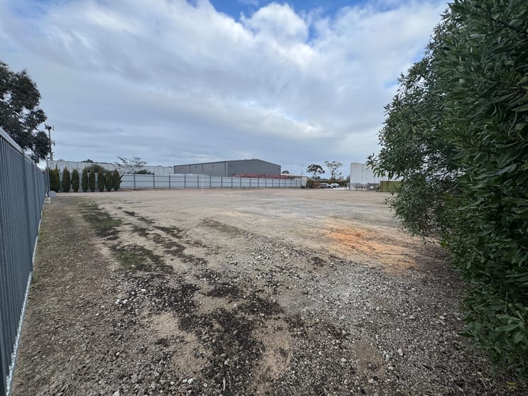 Click to view all images 14 Cannery Court Tyabb VIC 3913 - Image 1
