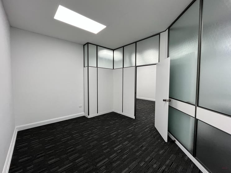 Click to view all images Suite 6/348-354 Argyle Street Moss Vale NSW 2577 - Image 2