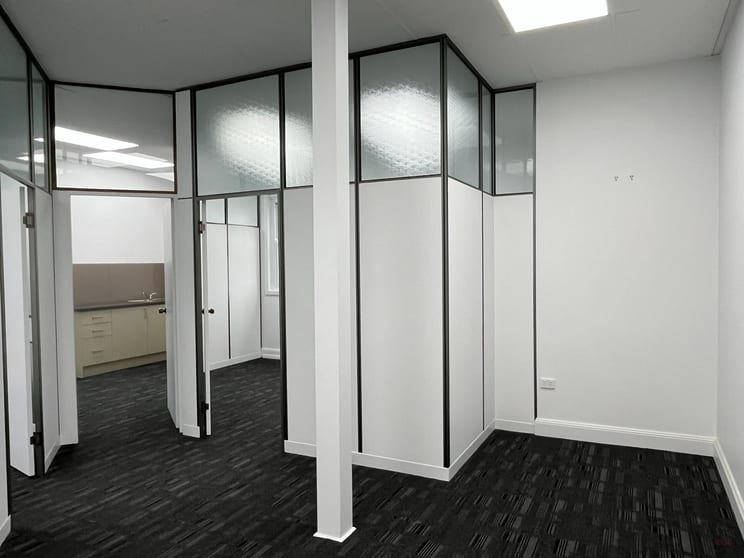 Click to view all images Suite 6/348-354 Argyle Street Moss Vale NSW 2577 - Image 3