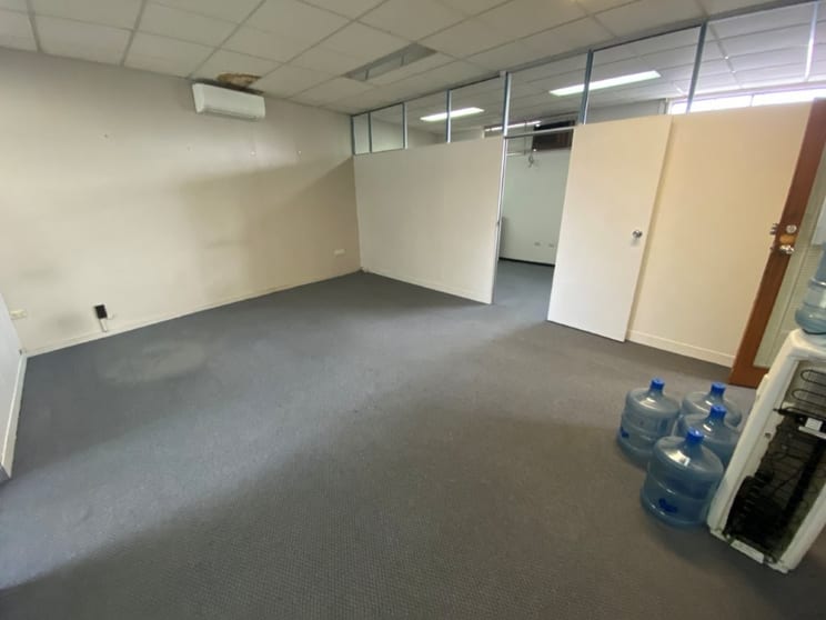 Click to view all images Suite 3/20 Old Northern Road Baulkham Hills NSW 2153 - Image 2