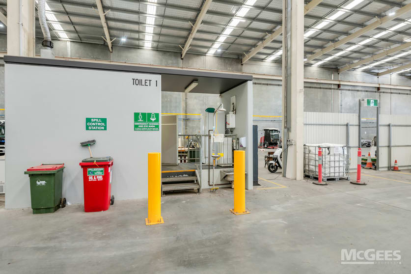 Click to view all images 2/240-280 Morphett Road North Plympton SA 5037 - Image 3