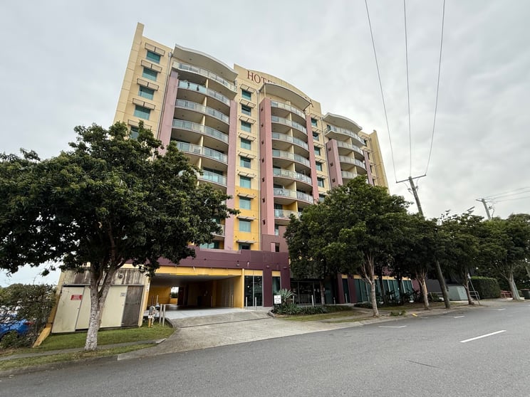 Click to view all images GF Suite 1/14 Carol Avenue Springwood QLD 4127 - Image 2