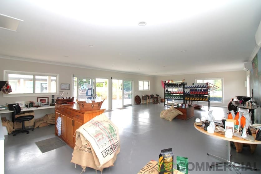 1/10481 New England Highway Highfields QLD 4352 - Image 1