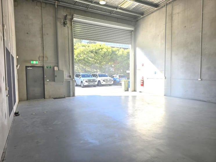 Click to view all images Unit 49/49 Stubbs Street Kensington VIC 3031 - Image 2