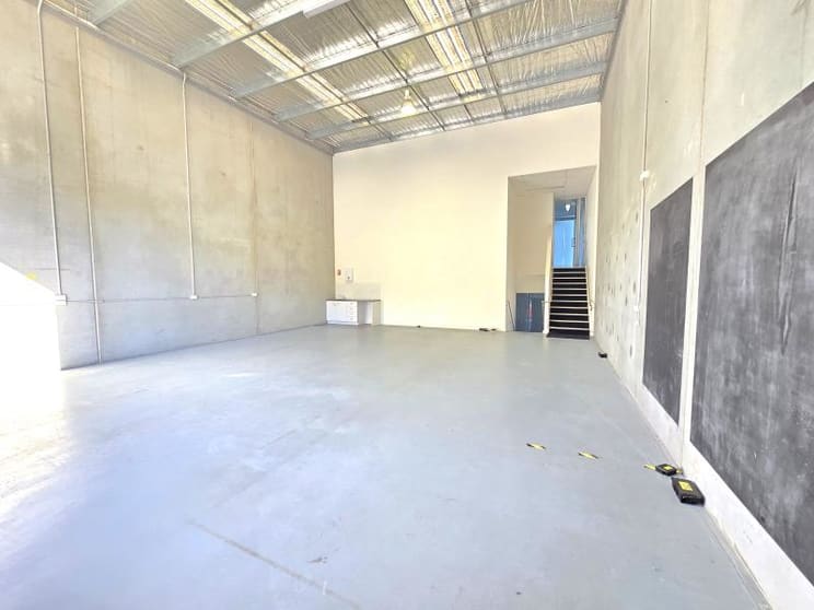 Click to view all images Unit 49/49 Stubbs Street Kensington VIC 3031 - Image 3