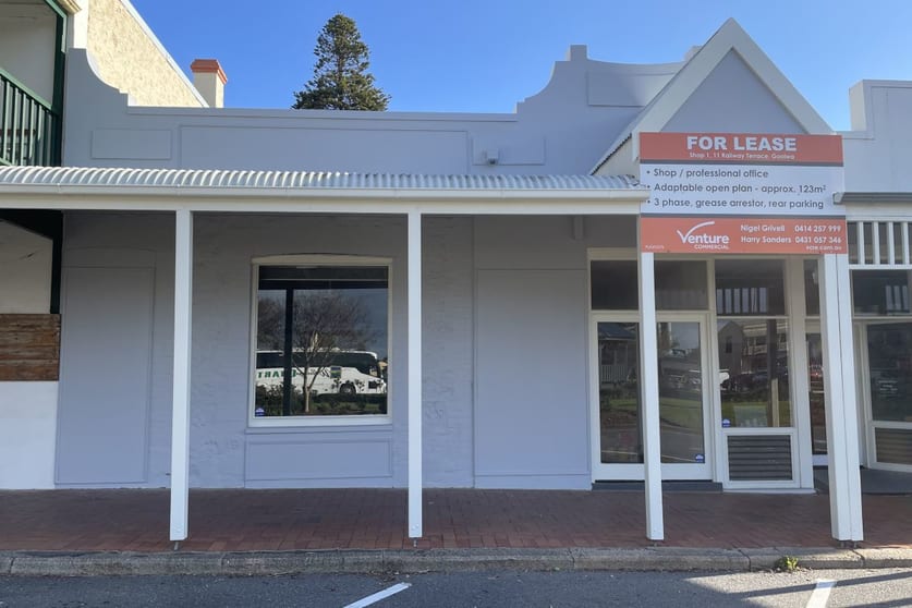Click to view all images 1/11 Railway Terrace Goolwa SA 5214 - Image 3