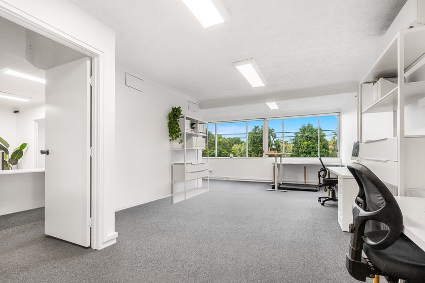 Click to view all images 3/34-38 Griffith Street Coolangatta QLD 4225 - Image 3