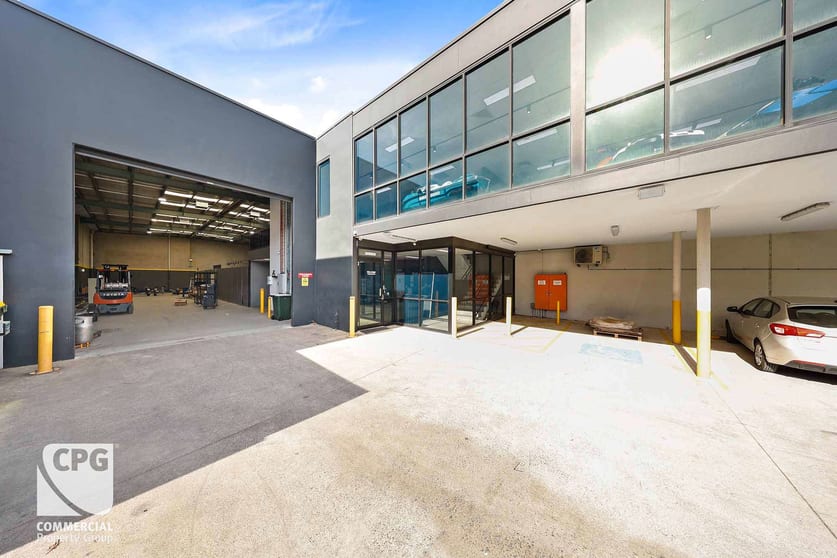 Click to view all images 150 Taren Point Road Taren Point NSW 2229 - Image 3