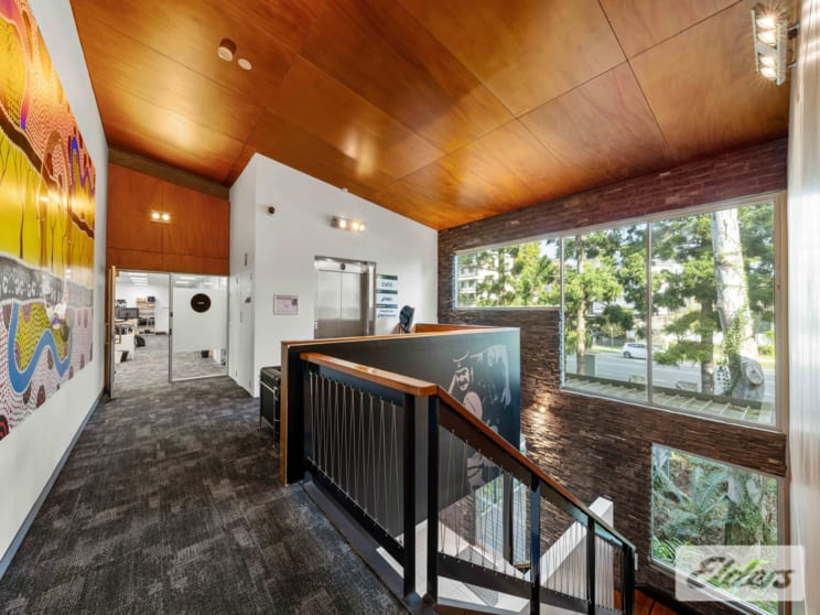 Click to view all images 231 Butterfield Street Herston QLD 4006 - Image 3