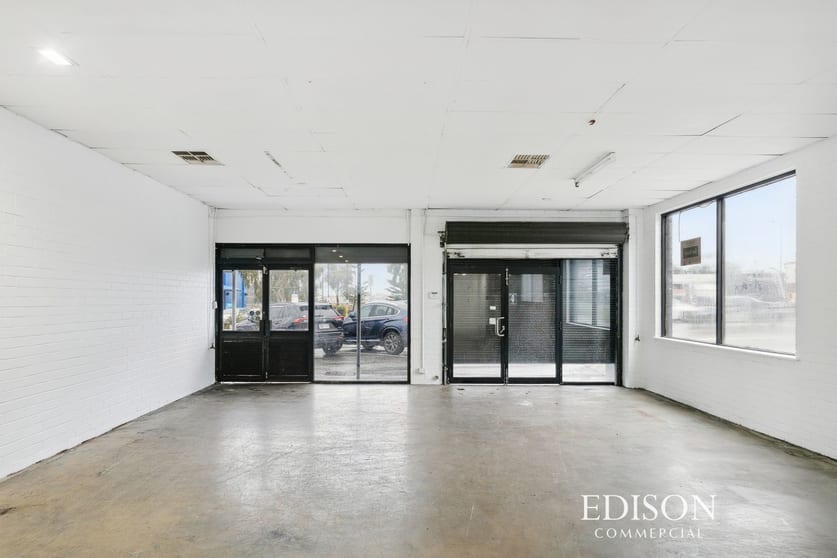 Click to view all images 2/95 Queen Victoria Street Fremantle WA 6160 - Image 3