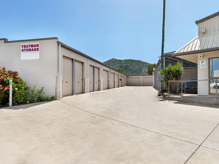 Click to view all images 5 Yeatman Street Hyde Park QLD 4812 - Image 2