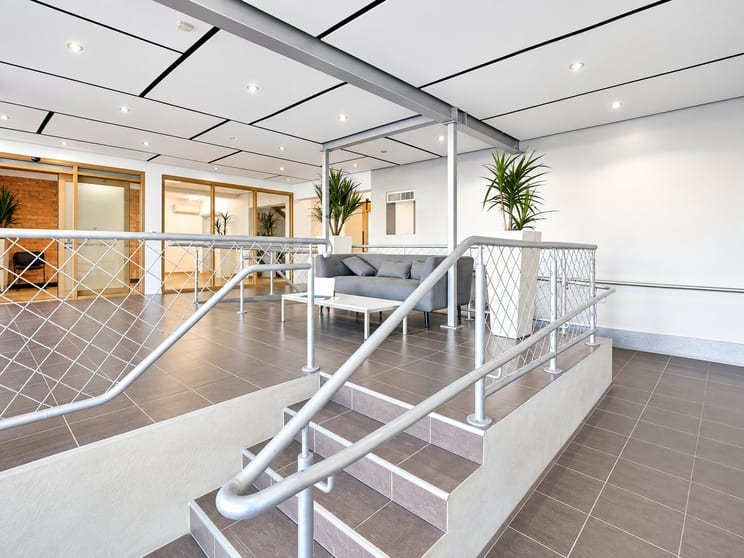 Click to view all images Suite A/281-285 Sturt Street Townsville City QLD 4810 - Image 3