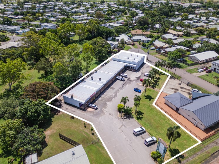 Click to view all images Unit 1/35 Edison St Wulguru QLD 4811 - Image 1