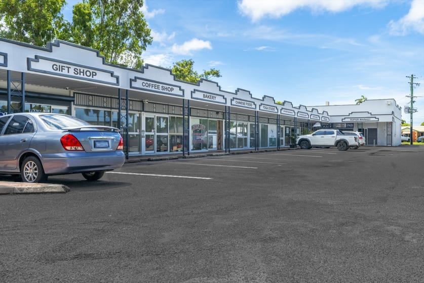 Click to view all images Unit 1/35 Edison St Wulguru QLD 4811 - Image 2