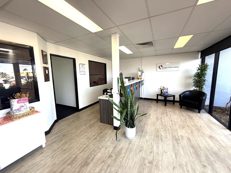 Click to view all images GF Suite 2/10 Welch Street Underwood QLD 4119 - Image 2