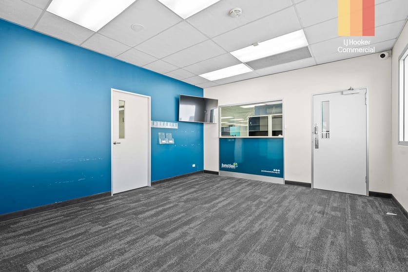 Click to view all images 13/838 Marion Road Marion SA 5043 - Image 2