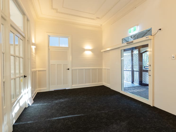 Click to view all images 16 Keen Street Lismore NSW 2480 - Image 2