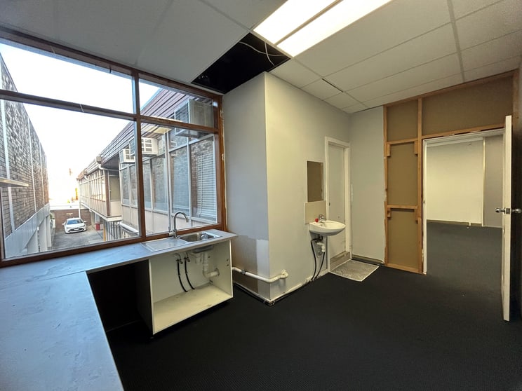6/46-48 Restwell Street Bankstown NSW 2200 - Image 3