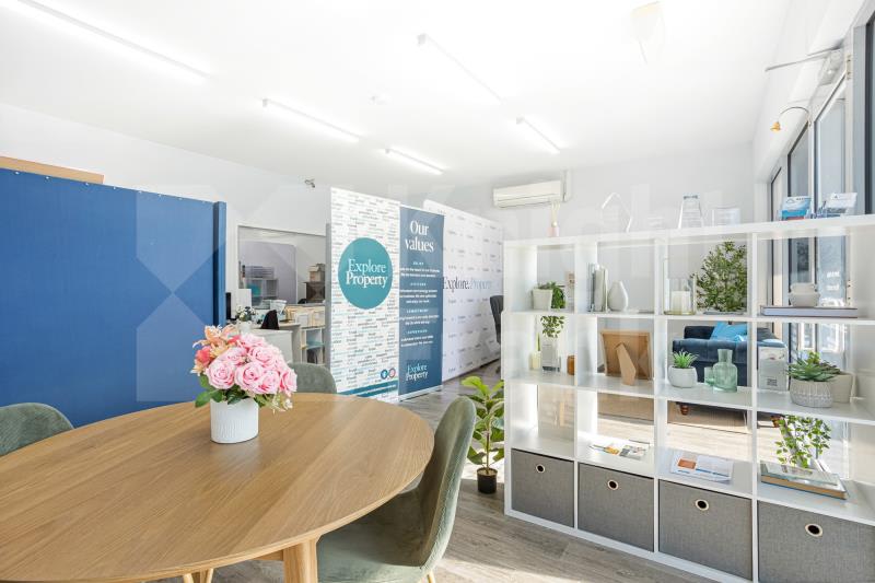 Click to view all images Suite 2/240 Canning Street Allenstown QLD 4700 - Image 2