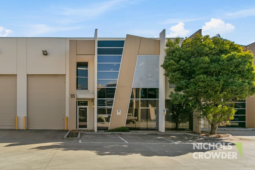 Click to view all images 16/7 Lakewood Boulevard Carrum Downs VIC 3201 - Image 1