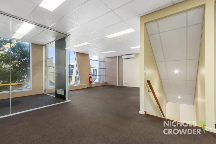 Click to view all images 16/7 Lakewood Boulevard Carrum Downs VIC 3201 - Image 3
