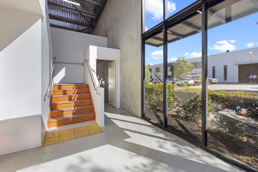 Click to view all images 1/12-20 Daintree Drive Redland Bay QLD 4165 - Image 3
