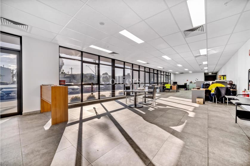 Click to view all images 371 Victoria Street Wetherill Park NSW 2164 - Image 3